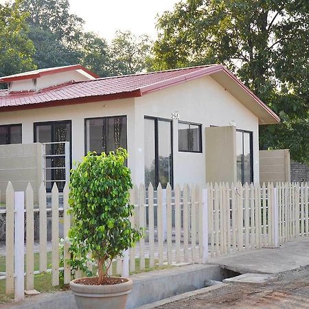 Sparsh Resort & Chalet Kalamb  外观 照片